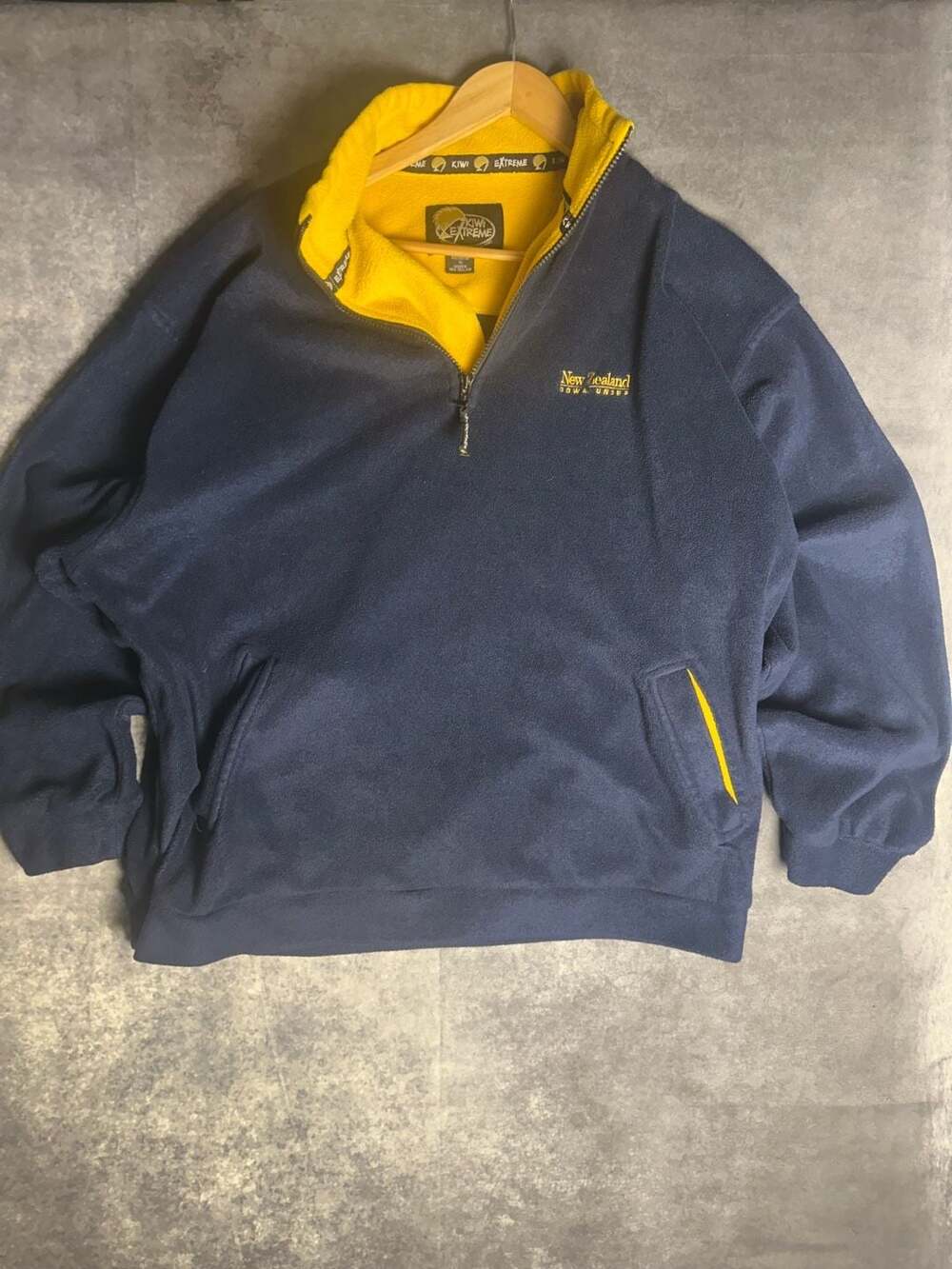 Kiwi Extreme New Zealand Down Under Quarter Zip Fleece Sweater